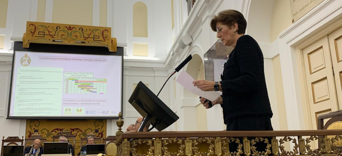 Foto: La profesora Stella Moreno, Académica de Honor de la Academia Iberoamericana de Far